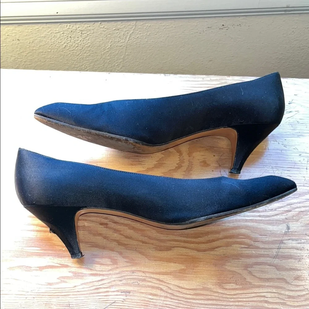 Yves Saint‎ Laurent Black Satin Pumps